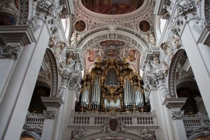 Largest cathedral pipe organ