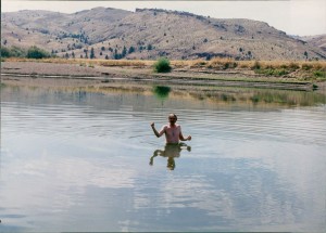 Les takes a dip in the John Day