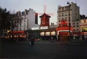 Les at the Moulin Rouge