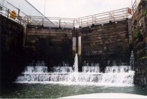 The lock fills