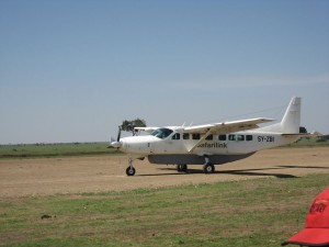 SafariLink plane