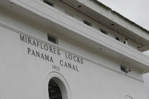 Mira Flores lock building