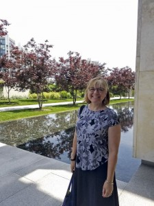 Marion at the Barnes Museum