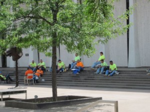 Workers take a break (MK)