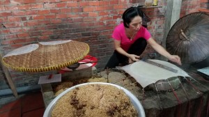 Making rice paper