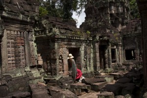 Woman at Preah Khan temple