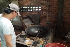 Making puffed rice