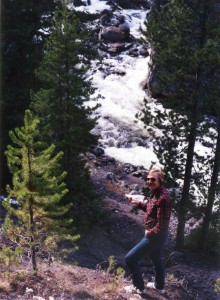 Les checks out the river