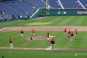 Nationals ground crew (8 people to water the basepaths??)