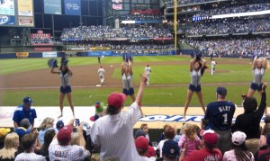 Brewers cheerleaders