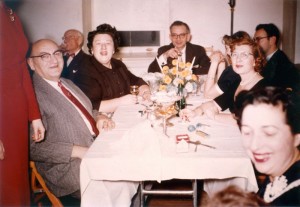 Joseph Chernoff, Gertrude Baron Kessler, Lee Simon at head, Sadie Baron far right (blurry)