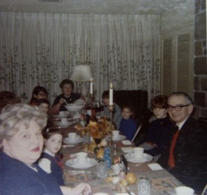 Ruth Simon, Laurie Kessler, Albert (Bart) Kessler, unknown, Gertrude Baron Kessler, unknown, unknown, unknown, Lee Simon