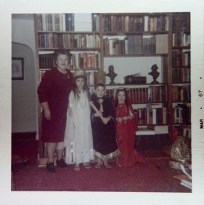 Gertrude Baron Kessler, Audrey Kessler Pierson, Albert (Bart) Kessler, Laurie Kessler, Purim