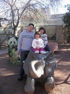 Daniel, Elayna and Elizabeth at the zoo