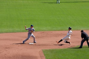 Dodgers turn the double play