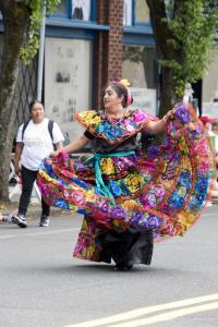 More Latina dancing