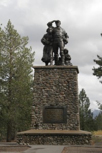 Emigrant Museum monument