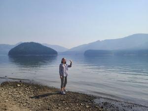 Marion at Lake Billy Chinook